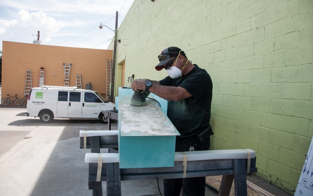 CSB_atWork_RebuildingCabinetSign_S-19