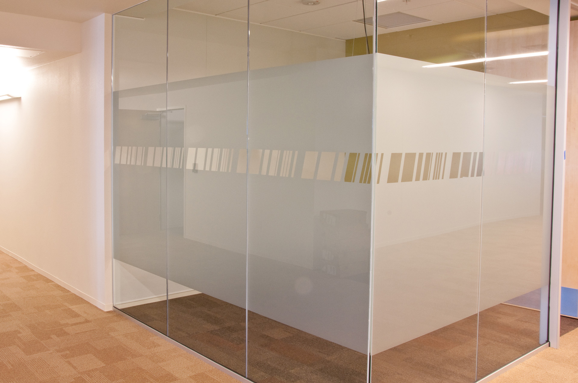 HP conference room privacy vinyl graphics applied to glass walls