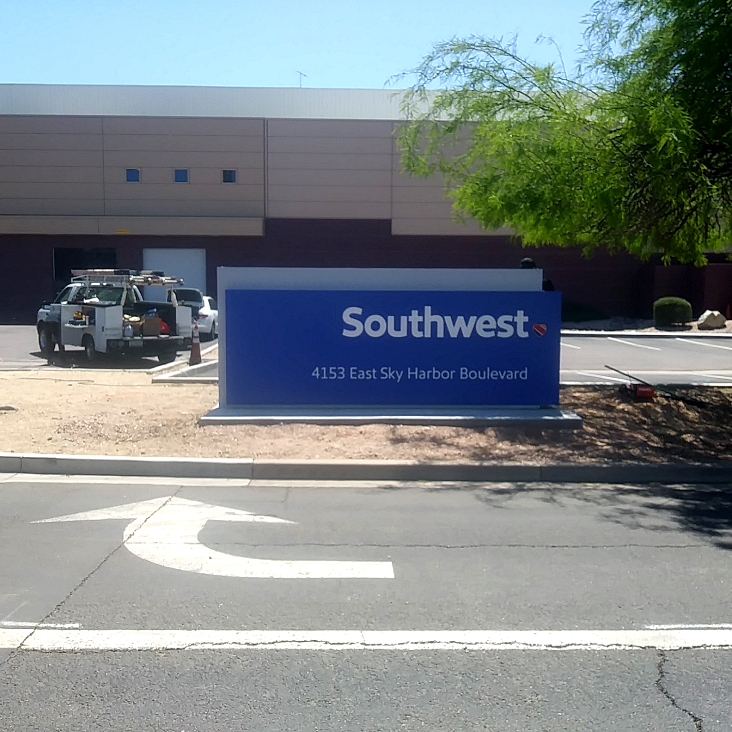 Installation of large exterior monument sign with Southwest Airlines branding
