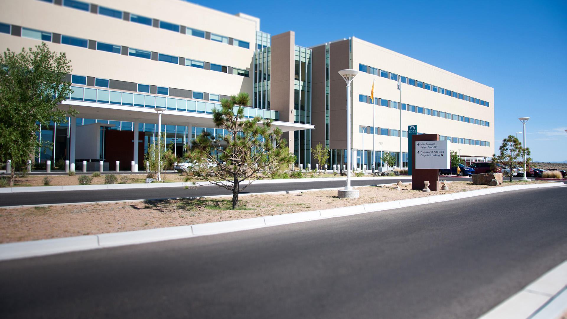 Exterior healthcare wayfinding sign at UNM Sandoval Regional Medical Center